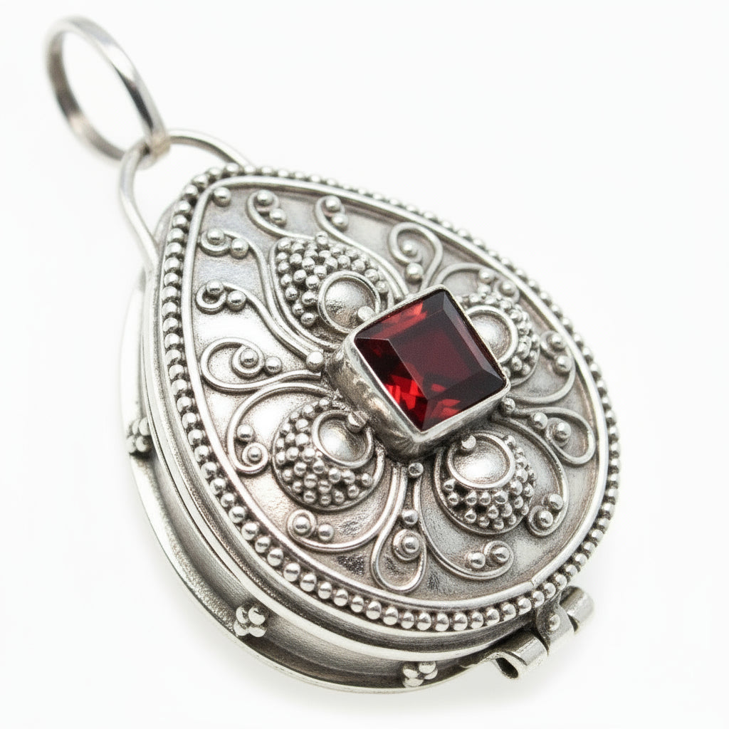 Scorched Steampunk Trinket Poison Locket Box Pendant, Sterling Silver,  Garnet - Silver Insanity